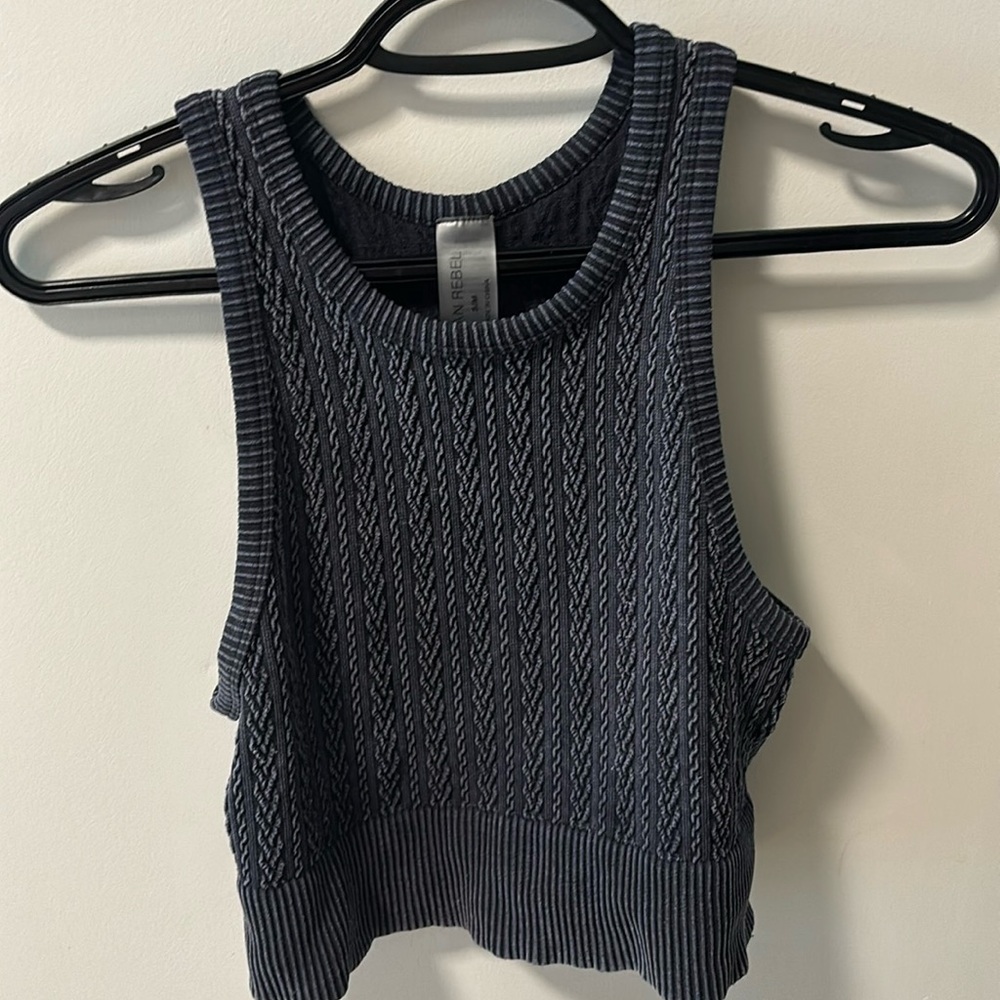 dark small tank